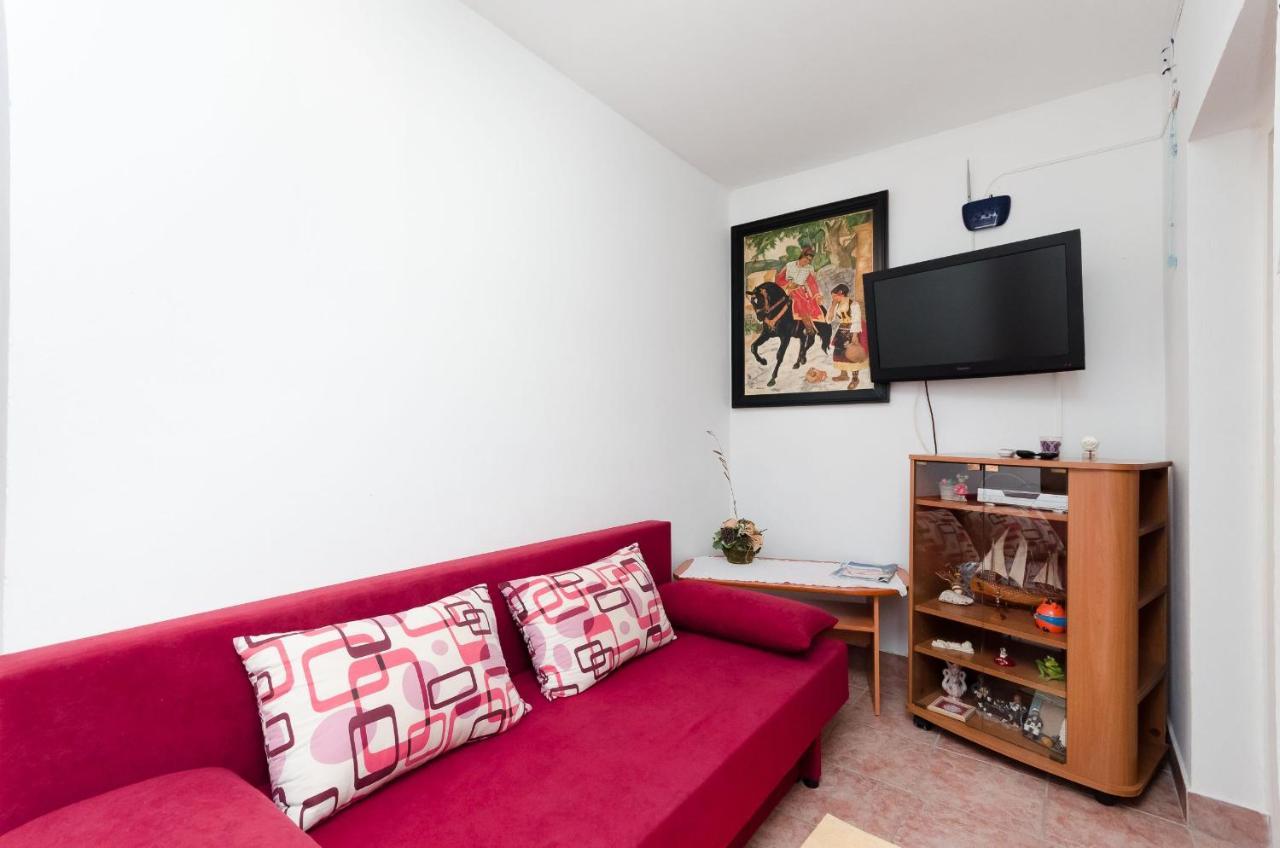 Apartments Albina โลปาร์ ภายนอก รูปภาพ